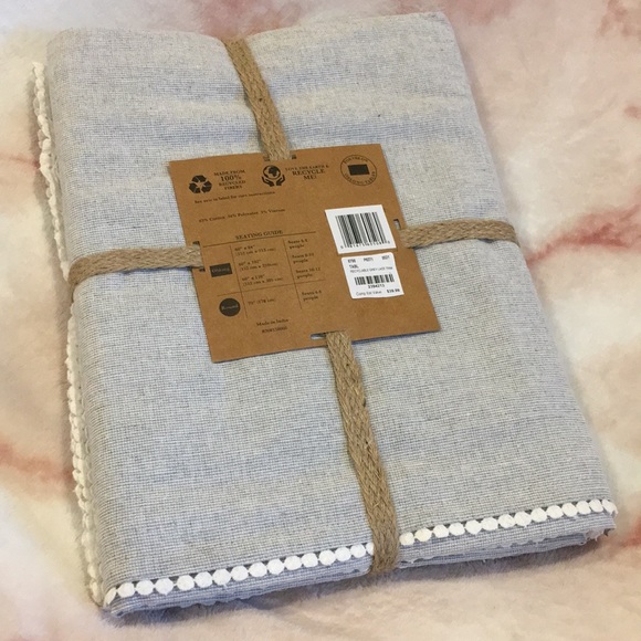 Gray Lace Trim  Recyclable Table Cloth Oblong NWT - Picture 8 of 16